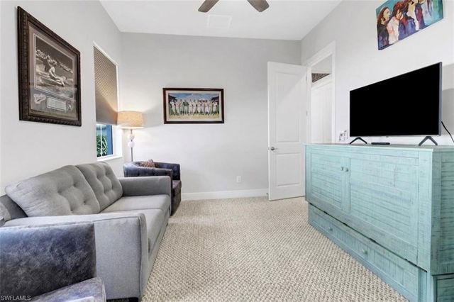 8966 Saint Lucia DR, Naples, FL 34114