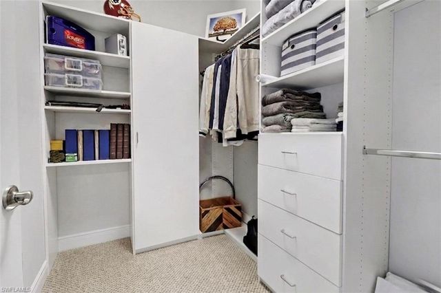 8966 Saint Lucia DR, Naples, FL 34114