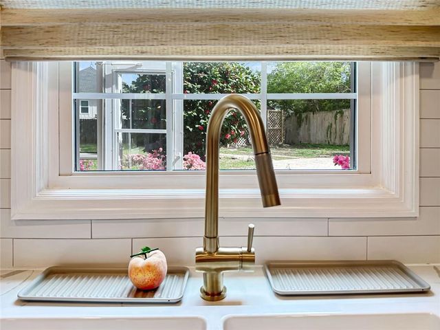 2484 POWERS FERRY Drive SE, Marietta, GA 30067