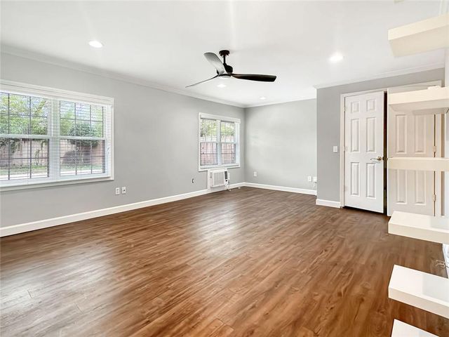 2484 POWERS FERRY Drive SE, Marietta, GA 30067