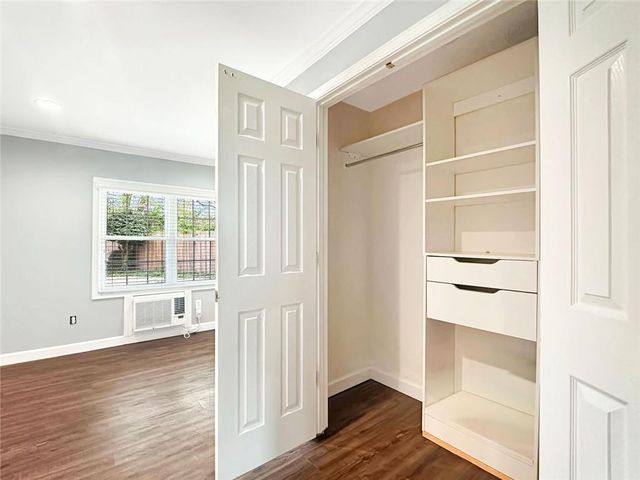 2484 POWERS FERRY Drive SE, Marietta, GA 30067