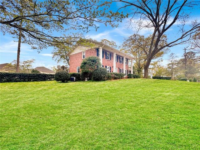 2484 POWERS FERRY Drive SE, Marietta, GA 30067