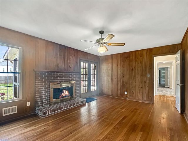 2484 POWERS FERRY Drive SE, Marietta, GA 30067