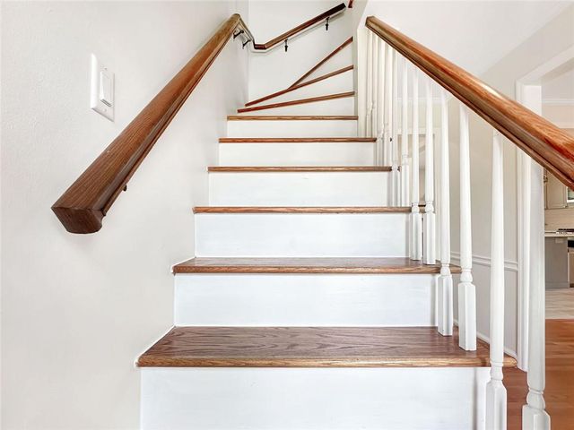 2484 POWERS FERRY Drive SE, Marietta, GA 30067