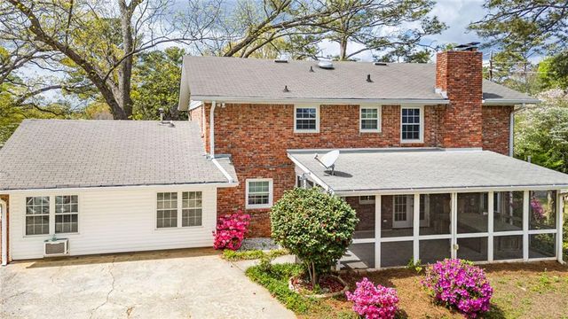 2484 POWERS FERRY Drive SE, Marietta, GA 30067