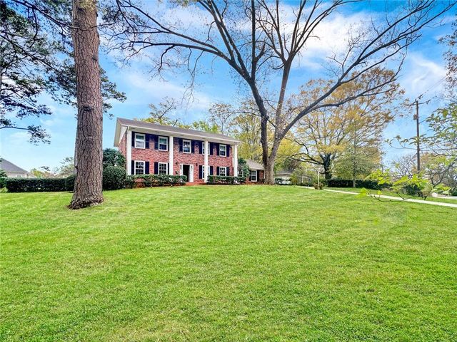 2484 POWERS FERRY Drive SE, Marietta, GA 30067