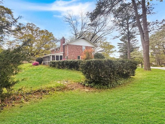 2484 POWERS FERRY Drive SE, Marietta, GA 30067