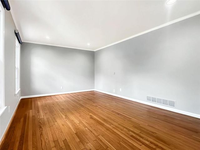 2484 POWERS FERRY Drive SE, Marietta, GA 30067