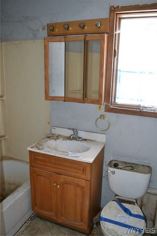 11423 Route 98, Freedom, NY 14065