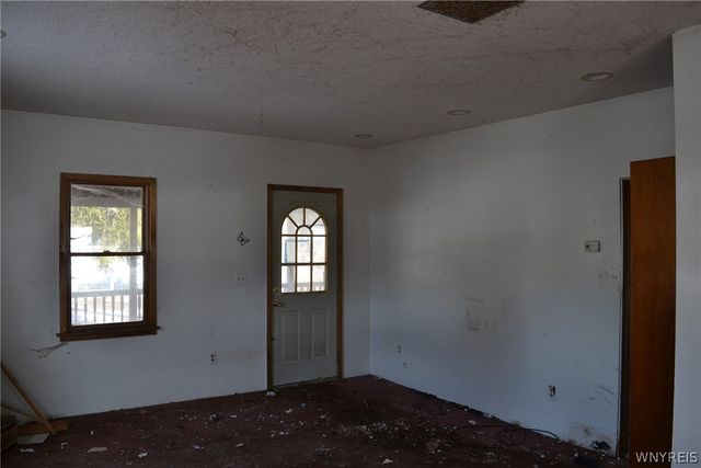 11423 Route 98, Freedom, NY 14065