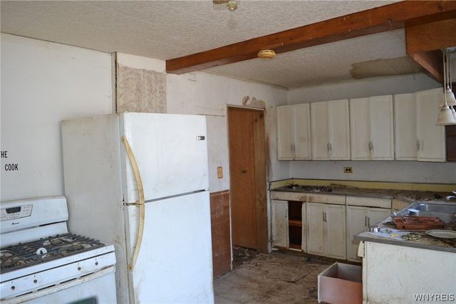 11423 Route 98, Freedom, NY 14065