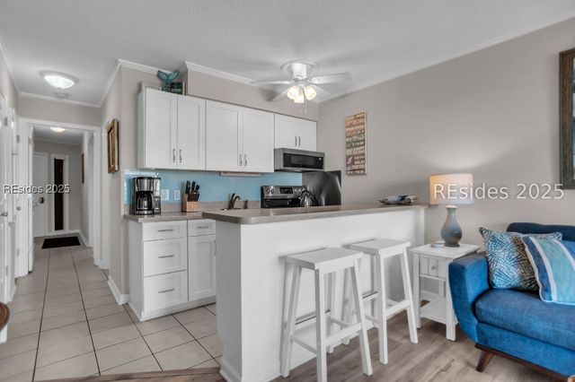 40 Folly Field Rd Apt A215, Hilton Head Island, SC 29928