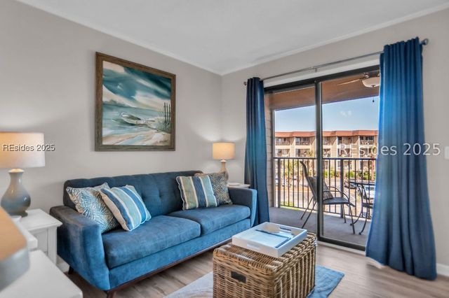 40 Folly Field Rd Apt A215, Hilton Head Island, SC 29928