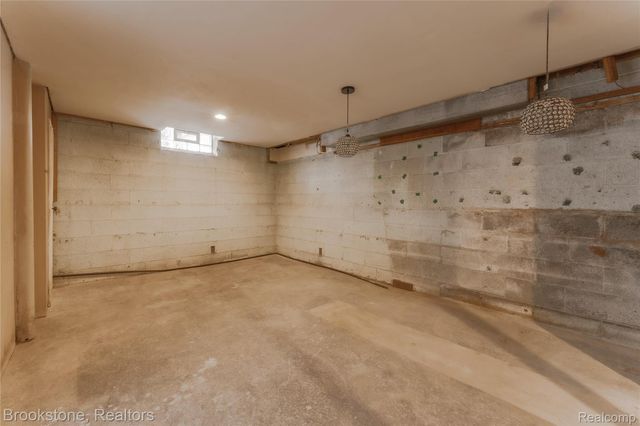 17006 Juliana Avenue, Eastpointe, MI 48021