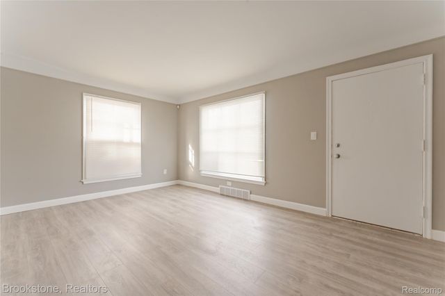17006 Juliana Avenue, Eastpointe, MI 48021