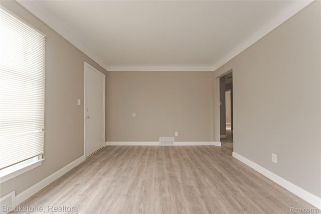 17006 Juliana Avenue, Eastpointe, MI 48021
