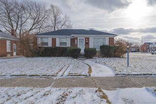 17006 Juliana Avenue, Eastpointe, MI 48021