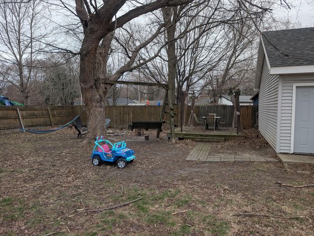 2600 Drexel Drive, Hobart, IN 46342