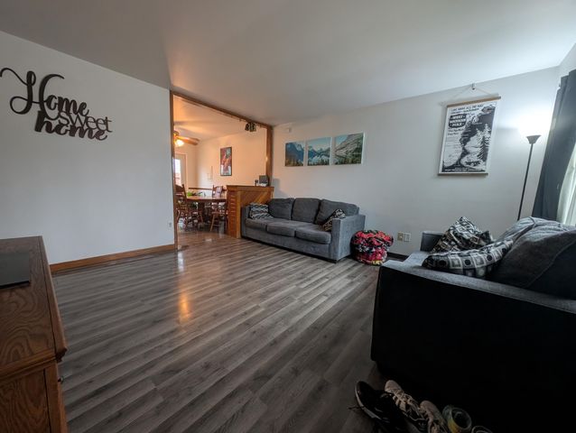 2600 Drexel Drive, Hobart, IN 46342