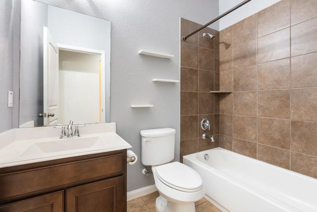 119 Country Crossing Circle, Magnolia, TX 77354