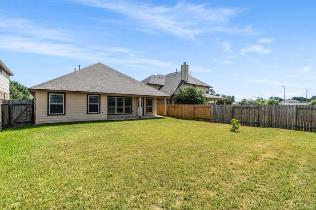 119 Country Crossing Circle, Magnolia, TX 77354