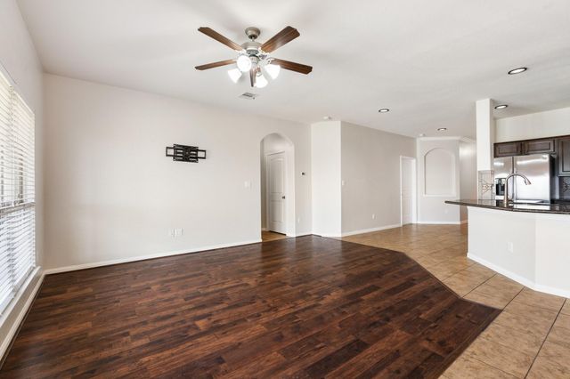 119 Country Crossing Circle, Magnolia, TX 77354