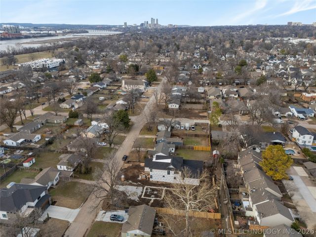 3921 S Madison Avenue, Tulsa, OK 74105