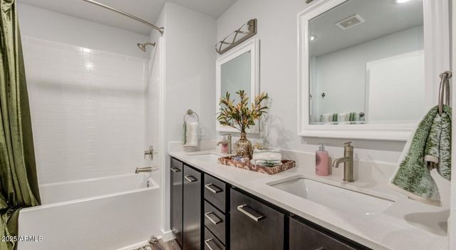 11850 W Fillmore Street 2, Avondale, AZ 85323