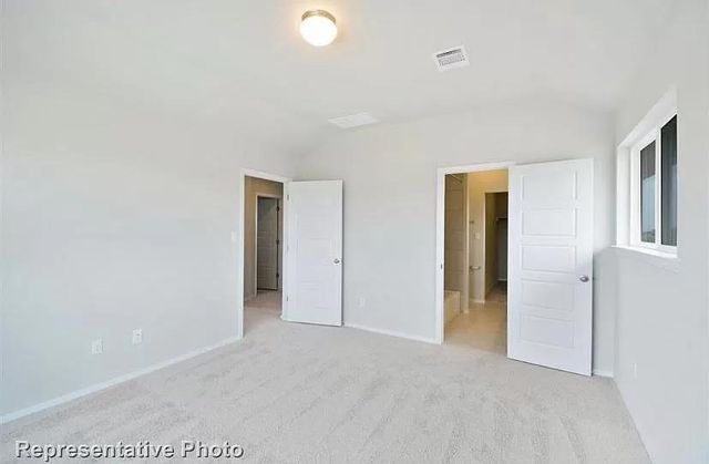 307 Insider LOOP, Elgin, TX 78621