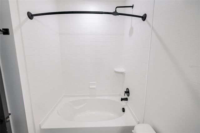 1420 LAKEFRONT DRIVE 7110, Sarasota, FL 34240