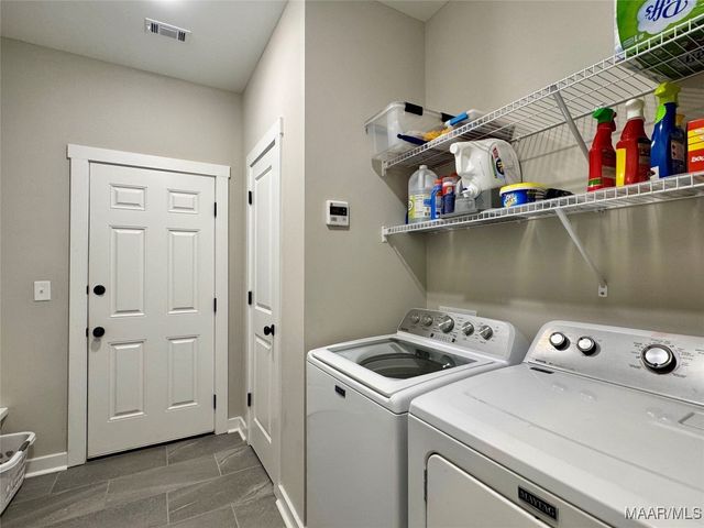 275 Hedgefield Drive, Prattville, AL 36066