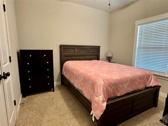 275 Hedgefield Drive, Prattville, AL 36066