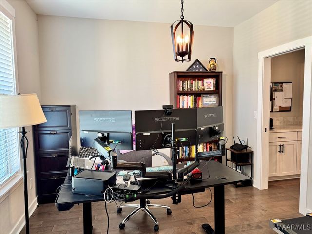 275 Hedgefield Drive, Prattville, AL 36066