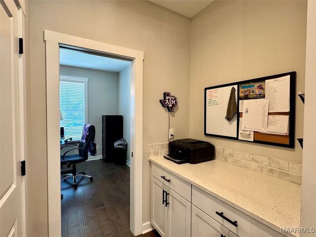 275 Hedgefield Drive, Prattville, AL 36066