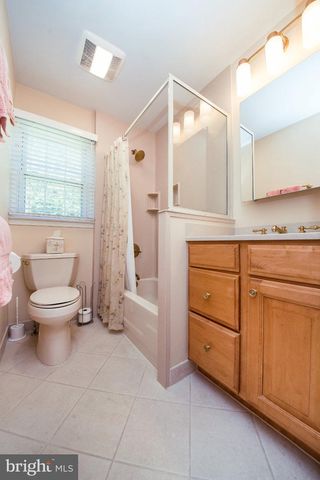 49 LOPATCONG DR, Ewing, NJ 08638