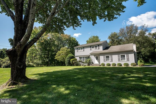 49 LOPATCONG DR, Ewing, NJ 08638