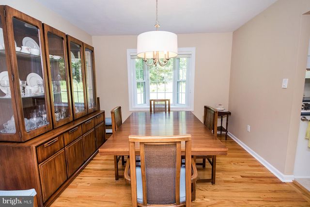 49 LOPATCONG DR, Ewing, NJ 08638