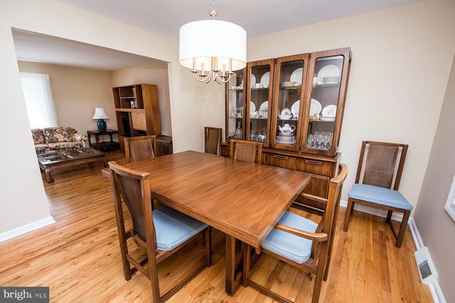 49 LOPATCONG DR, Ewing, NJ 08638