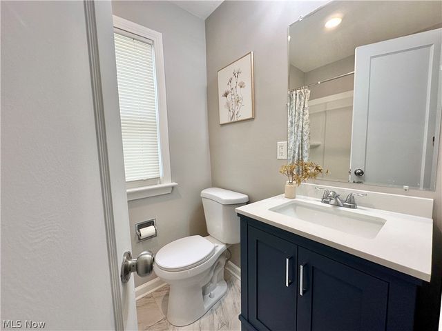 119 Adams Avenue, Cuyahoga Falls, OH 44221