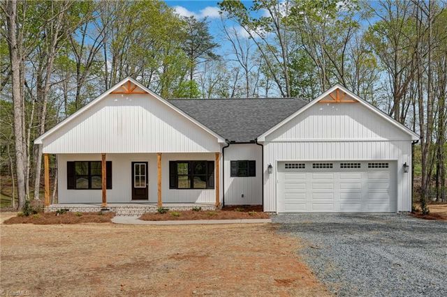 140 Bud Road, Reidsville, NC 27320