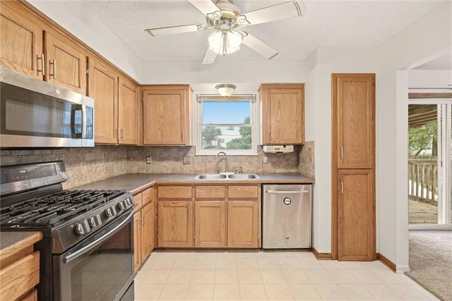 16612 W 125th Street, Olathe, KS 66062