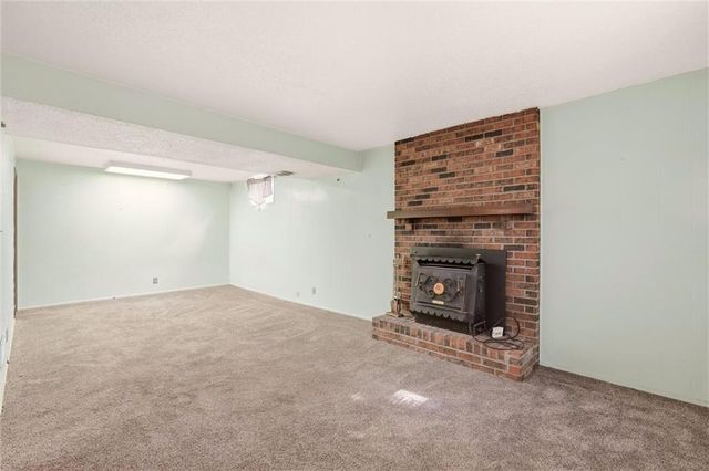 16612 W 125th Street, Olathe, KS 66062