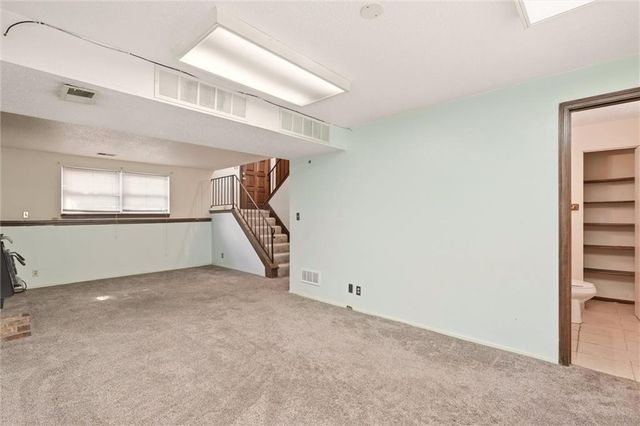 16612 W 125th Street, Olathe, KS 66062