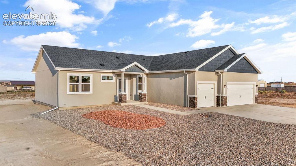 1258 N Kirkwood Drive, Pueblo West, CO 81007 — photo 2