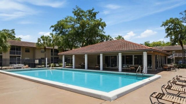 8820 Royal Palm Boulevard 104, Coral Springs, FL 33065