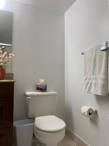 8820 Royal Palm Boulevard 104, Coral Springs, FL 33065