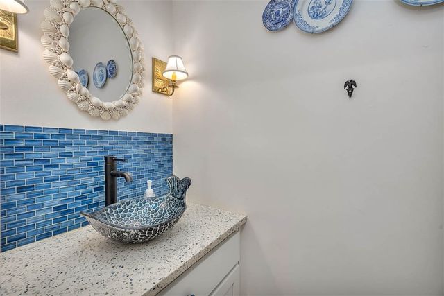 548 Oglethorpe Ave 11, St Simons Island, GA 31522