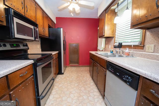 95 Beaver Run, Lagrange, GA 30241