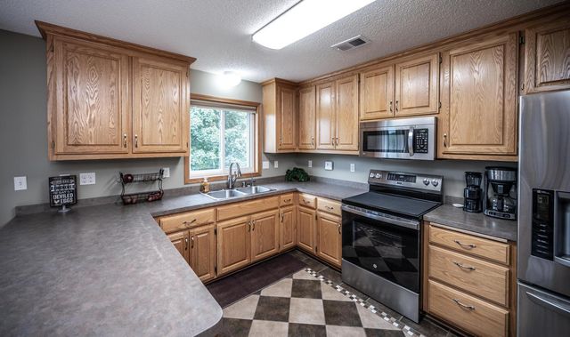 11100 Dupont Court, Elko New Market, MN 55020