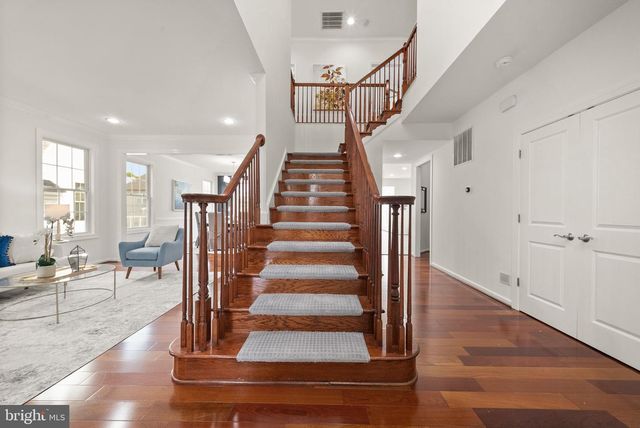 23246 MINERVA DR, Brambleton, VA 20148